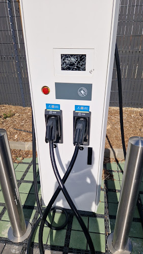 Borne de recharge de véhicules électriques Lidl Charging Station Salon-de-Provence