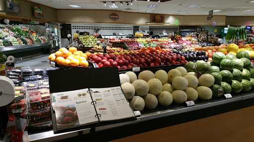 Grocery Store «Quality Food Center», reviews and photos, 4919 Evergreen Way, Everett, WA 98203, USA