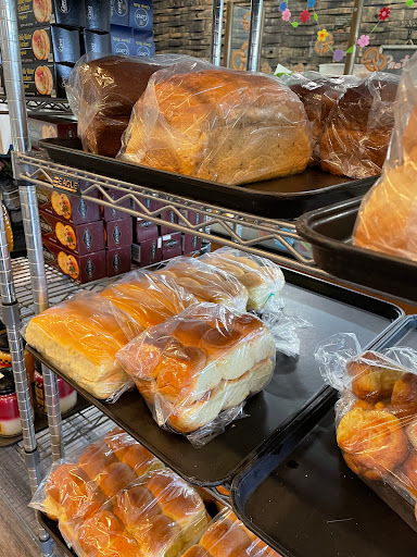 Bakery «Heitzman Traditional Bakery and Deli», reviews and photos, 9426 Shelbyville Rd, Louisville, KY 40222, USA