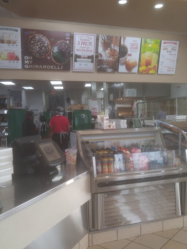 Bakery «Krispy Kreme Doughnuts», reviews and photos, 208 W 14 Mile Rd, Troy, MI 48083, USA