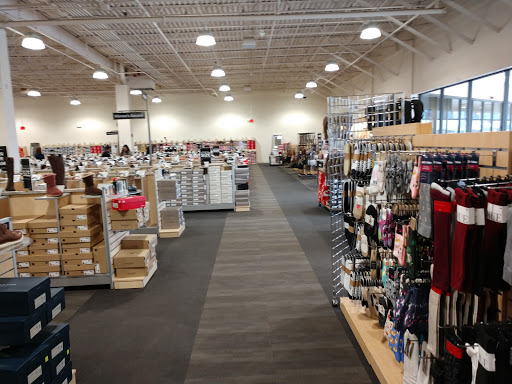 Shoe Store «DSW Designer Shoe Warehouse», reviews and photos, 3889 Medina Rd, Akron, OH 44333, USA