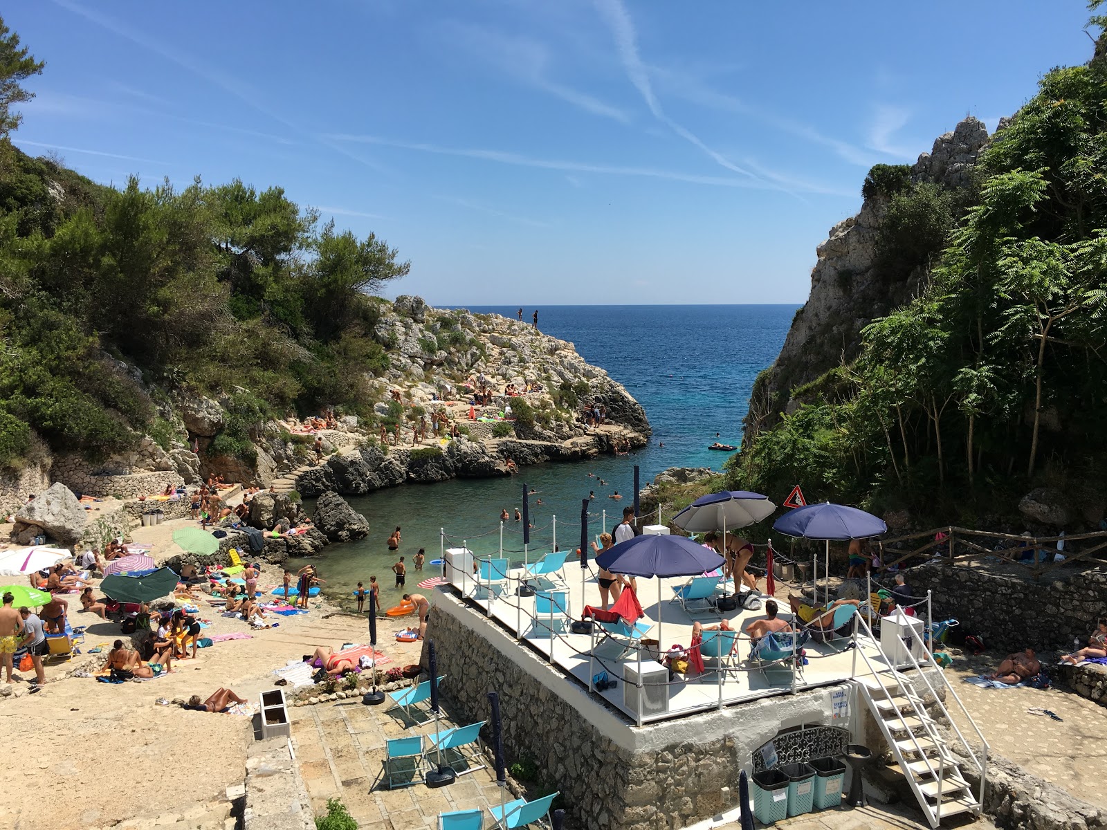 Cala dell'Acquaviva'in fotoğrafı biraz temiz temizlik seviyesi ile