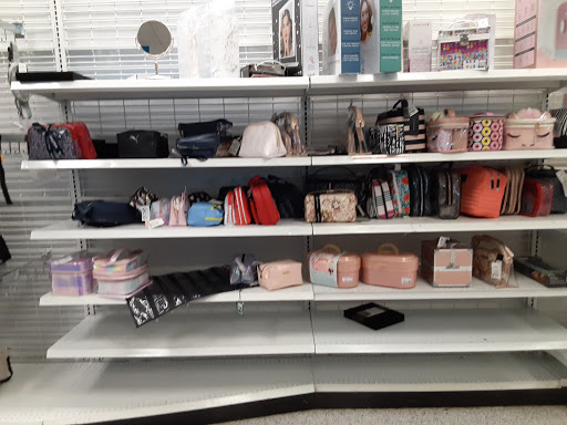 Clothing Store «Ross Dress for Less», reviews and photos, 2201 Preston Rd, Plano, TX 75093, USA