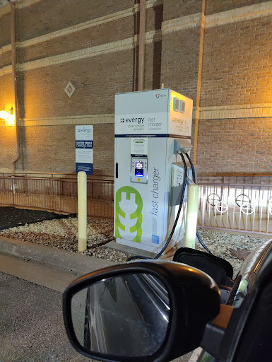 Shopping Mall «Town Center Plaza», reviews and photos, 5000 W 119th St, Leawood, KS 66209, USA