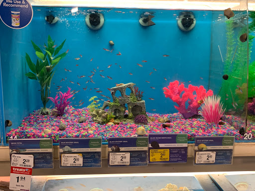 Pet Supply Store «PetSmart», reviews and photos, 261 Spreckels Ave, Manteca, CA 95336, USA
