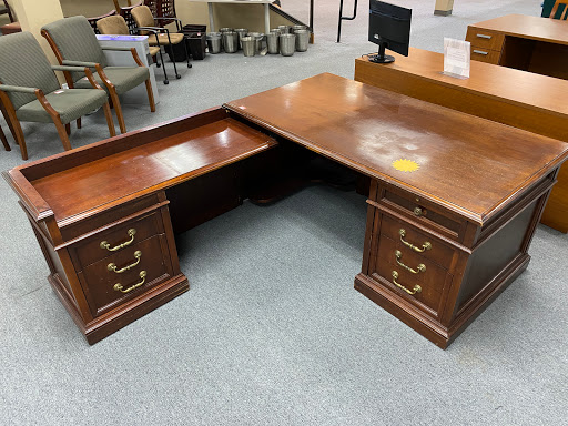 Office Furniture Store «Office Furniture Liquidations», reviews and photos, 4400 S Piedras Dr #101, San Antonio, TX 78228, USA