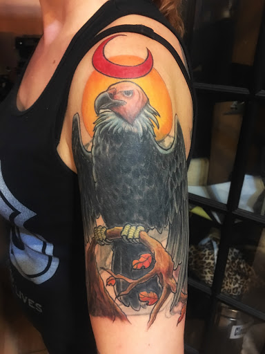 Tattoo Shop «Paradise Tattoo», reviews and photos, 2801 Estero Blvd, Fort Myers Beach, FL 33931, USA