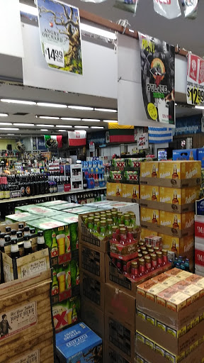 Liquor Store «Town & Country Liquors», reviews and photos, 2944 W 47th St, Chicago, IL 60632, USA