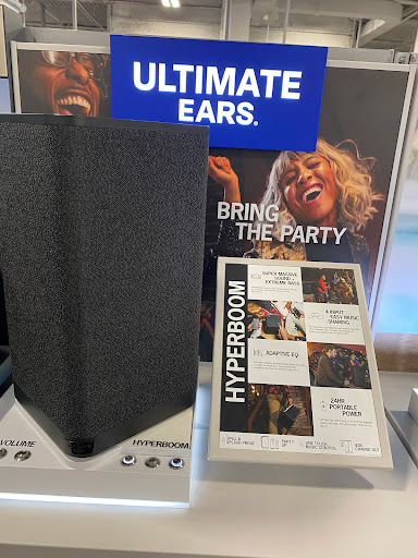 Electronics Store «Best Buy», reviews and photos, 2130 NJ-35, Holmdel, NJ 07733, USA