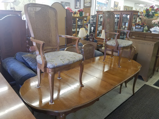 Used Furniture Store «Bargain Land USA», reviews and photos, 1906 E Railroad St, Heidelberg, PA 15106, USA