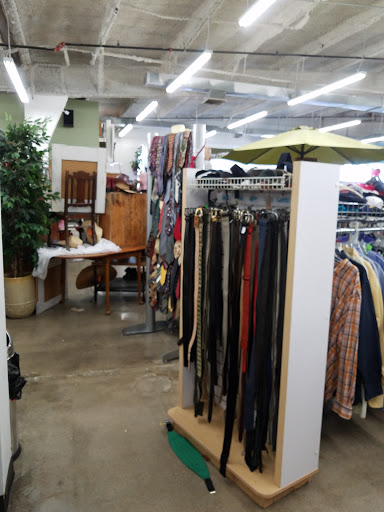 Thrift Store «Hillcrest Thrift Shop- Platte City», reviews and photos, 1305 Branch St, Platte City, MO 64079, USA