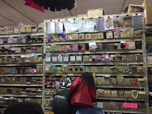 Fabric Store «Textile Discount Outlet», reviews and photos, 2121 W 21st St, Chicago, IL 60608, USA
