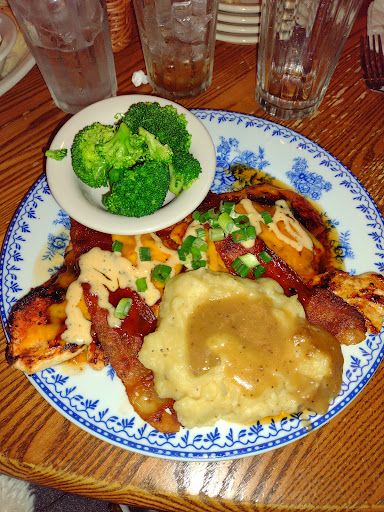 American Restaurant «Cracker Barrel Old Country Store», reviews and photos, 2697 Highwood Blvd, Smyrna, TN 37167, USA