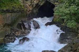 Cave waterfall-Høgabru image