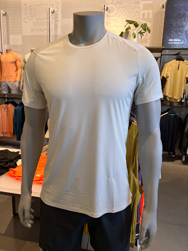 Sportswear Store «lululemon», reviews and photos, 9595 Six Pines Dr #820, The Woodlands, TX 77380, USA