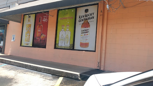 Liquor Store «WOW Wine & Liquor», reviews and photos, 36 S Willow Ave a, Cookeville, TN 38501, USA