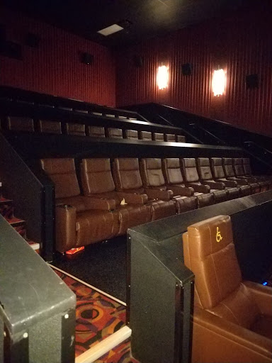 Movie Theater «Cinemark 16», reviews and photos, 15171 Crossroads Pkwy, Gulfport, MS 39503, USA