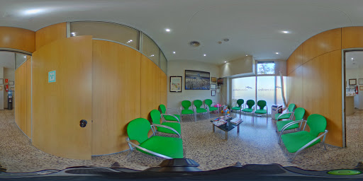 CLINICA DENTAL RODOLFO MEDINA en Montcada i Reixac, Barcelona