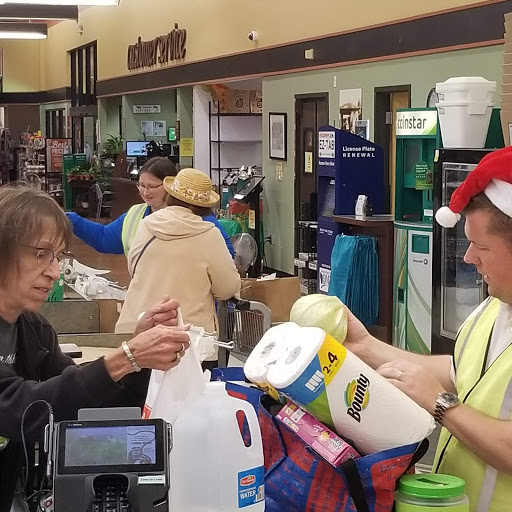 Grocery Store «Family Fresh Market», reviews and photos, 2351 Coulee Rd, Hudson, WI 54016, USA