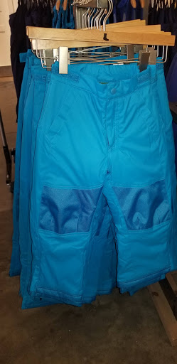 Clothing Store «L.L. Bean», reviews and photos, 1 Ridge Hill Boulevard, Yonkers, NY 10710, USA