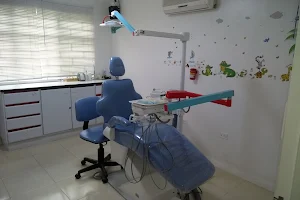 Clínica Tascón Odontologia e Implantes Dentales en Cali image
