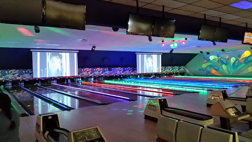 Bowling Alley «Hall of Fame Silver Lanes», reviews and photos, 748 Silver Ln, East Hartford, CT 06118, USA