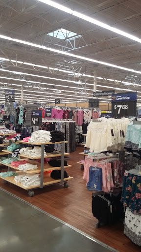 Department Store «Walmart Supercenter», reviews and photos, 420 Factory Outlet Rd, Hanson, KY 42413, USA