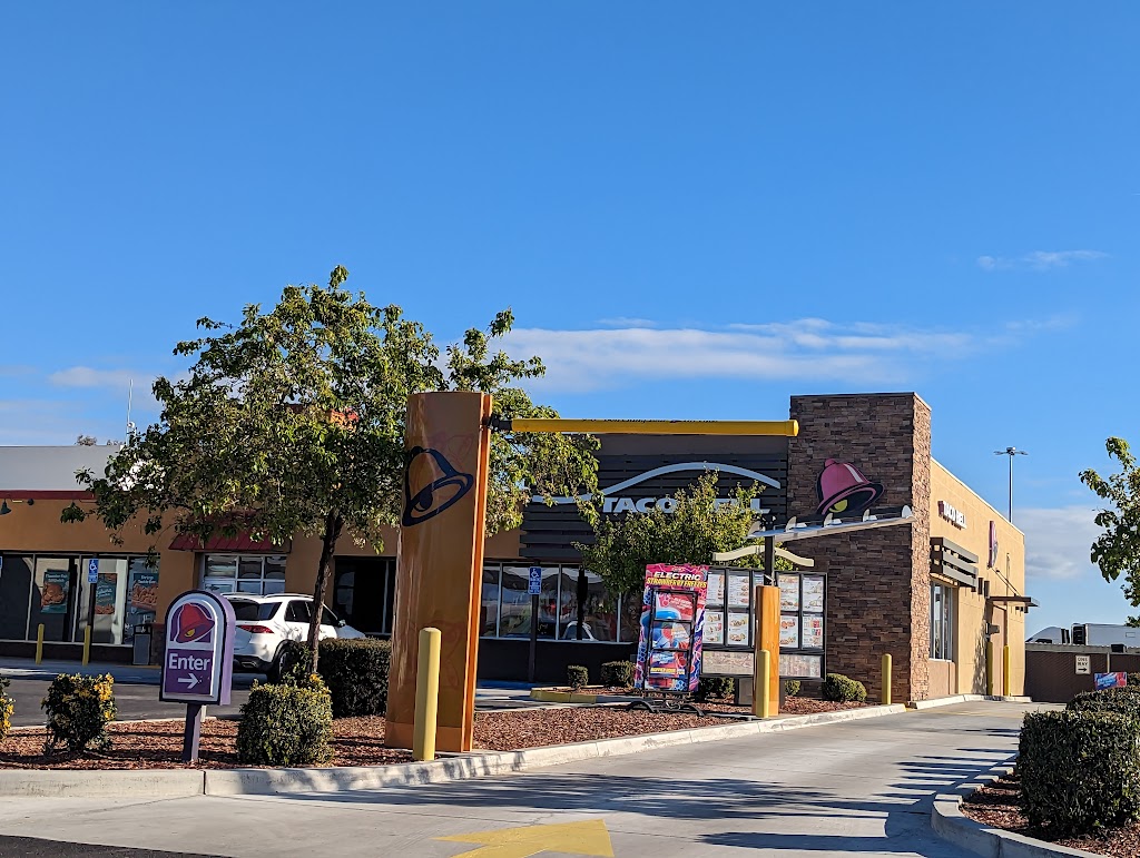 Taco Bell 93206
