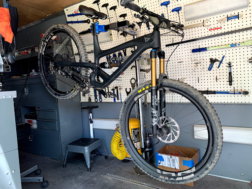 Bicycle Repair Shop «Thrill Bikes», reviews and photos, 4206 W Electra Ln, Glendale, AZ 85310, USA