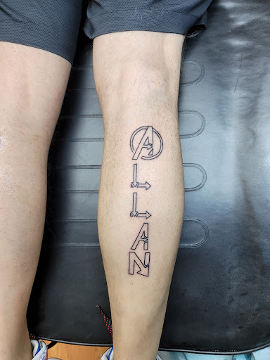 Tattoo Shop «American Tradition Tattoo», reviews and photos, 121 E Main St, Circleville, OH 43113, USA