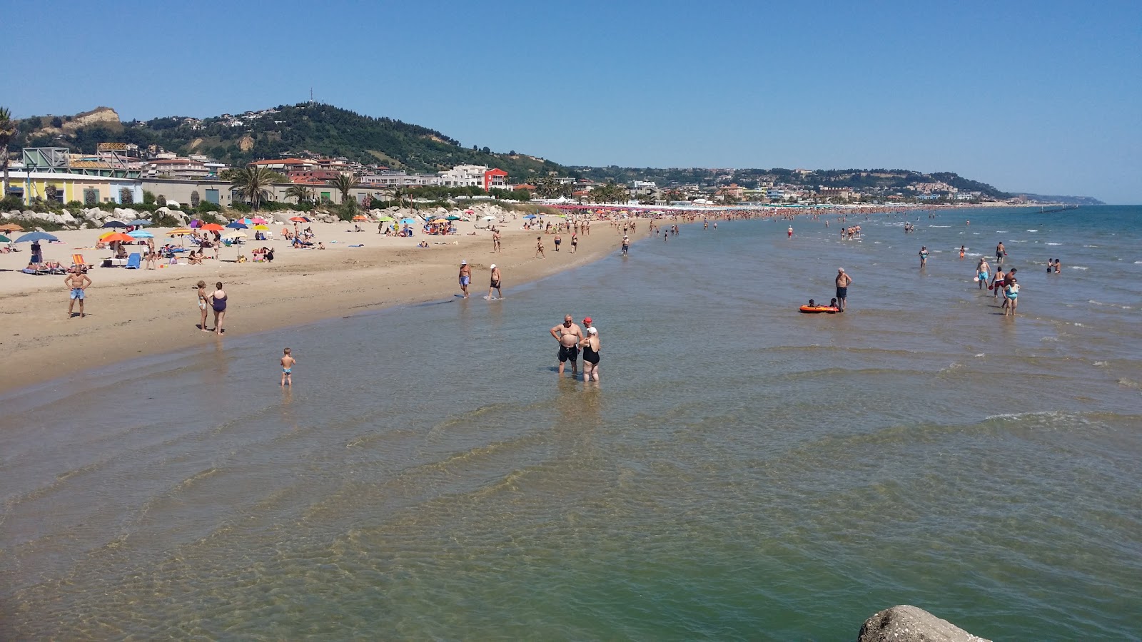Foto von Colibri' Beach mit beiger sand Oberfläche