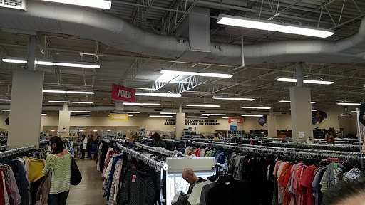 Thrift Store «Goodwill Store & Donation Center», reviews and photos, 1551 N Dryden Ave, Arlington Heights, IL 60004, USA