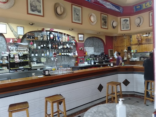 Bar El Capricho - C. Córdoba, 10, 11405 Jerez de la Frontera, Cádiz