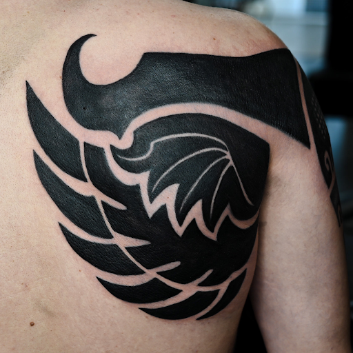 Explore memento vivere tattoo ideas, creative tattoo ideas in Saint Petersburg, available at Phoebus Tattoos