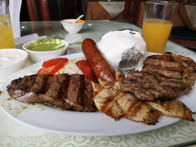 Opiniones de Parrillada Cajape en Guayaquil - Restaurante