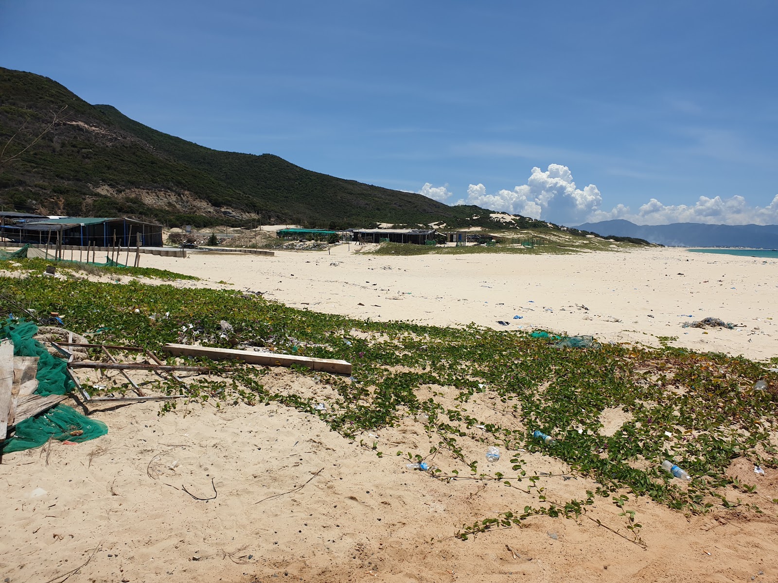 Photo de Hon Ngang Beach - endroit populaire parmi les connaisseurs de la détente