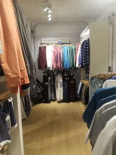 Clothing Store «Aéropostale», reviews and photos, 200 Baychester Ave, Bronx, NY 10475, USA