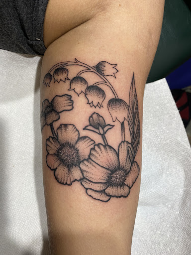 Tattoo Shop «Into The Sun Tattoo Studio», reviews and photos, 323 Bridge St, Phoenixville, PA 19460, USA