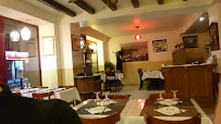Atmosphère du Restaurant L'auberge du Cyrano à Montgeron - n°15