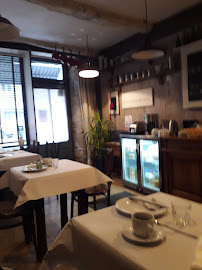 Atmosphère du Restaurant français Aux Sabots Rouges à Guémené-sur-Scorff - n°14