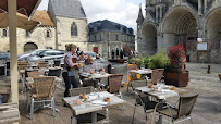 Atmosphère du Restaurant français Restaurant Le Parvis à Laon - n°11