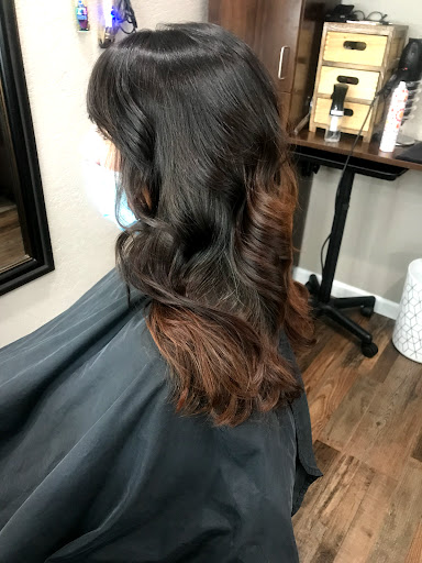 Beauty Salon «Lake Tapps Salon», reviews and photos, 17008 Forest Canyon Rd E, Lake Tapps, WA 98391, USA