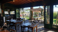 Atmosphère du Bar-restaurant à huîtres Chez Boulan à Lège-Cap-Ferret - n°10