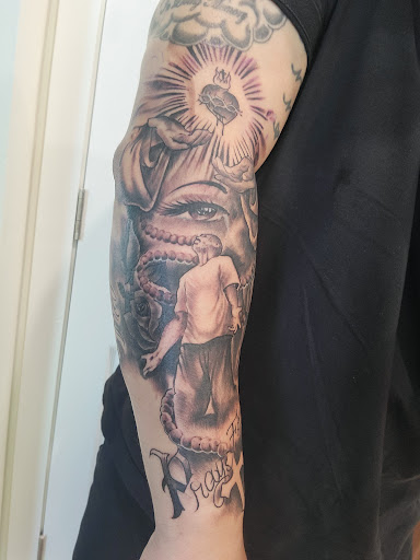 Explore simple silver lining tattoo ideas, creative tattoo ideas in Savannah, available at Tatlyfe Studios