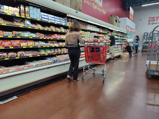 Grocery Store «Grocery Outlet Bargain Market», reviews and photos, 671 E Bidwell St, Folsom, CA 95630, USA