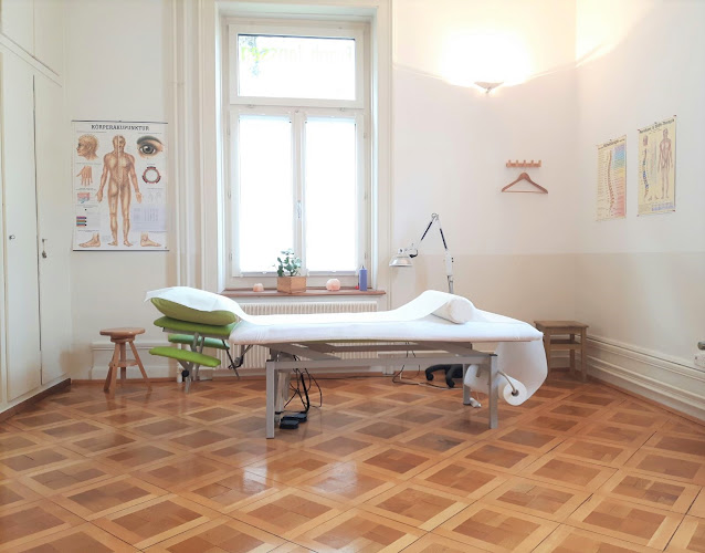 TCM Behandlung Martina Vasutova - Akupunkteur