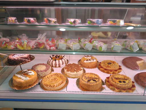 Pastelería Doña Tarta en Gines, Sevilla