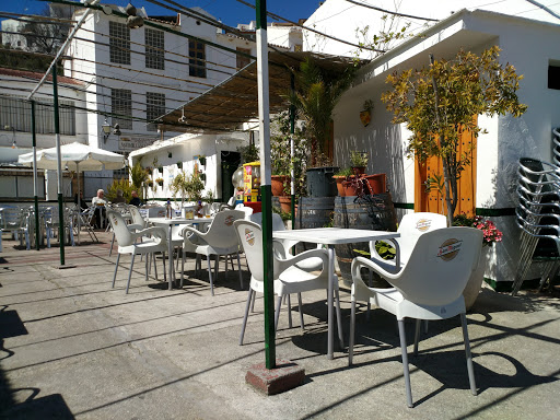 La Alberca Bar Restaurante - C. Encina, 53, 29109 Tolox, Málaga, España