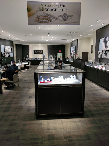 Jewelry Store «Zales - The Diamond Store», reviews and photos, 125 Westchester Ave #3240, White Plains, NY 10601, USA