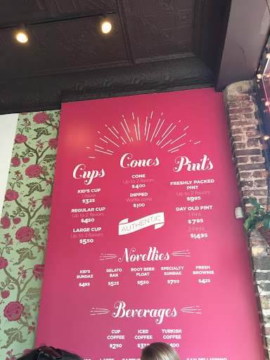 Ice Cream Shop «Black Dog Gelato», reviews and photos, 859 N Damen Ave, Chicago, IL 60622, USA